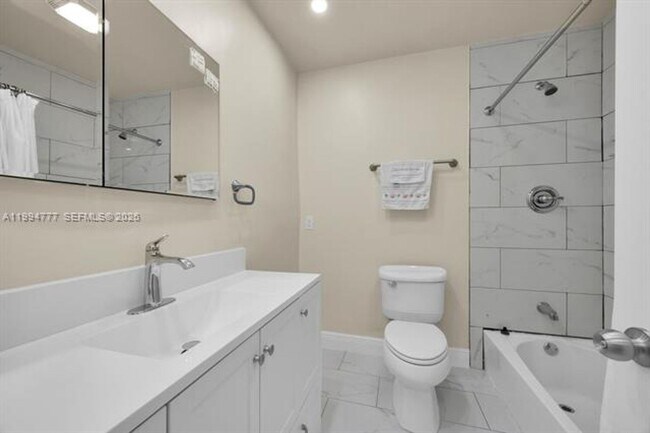 Building Photo - 11401 SW 81st Rd