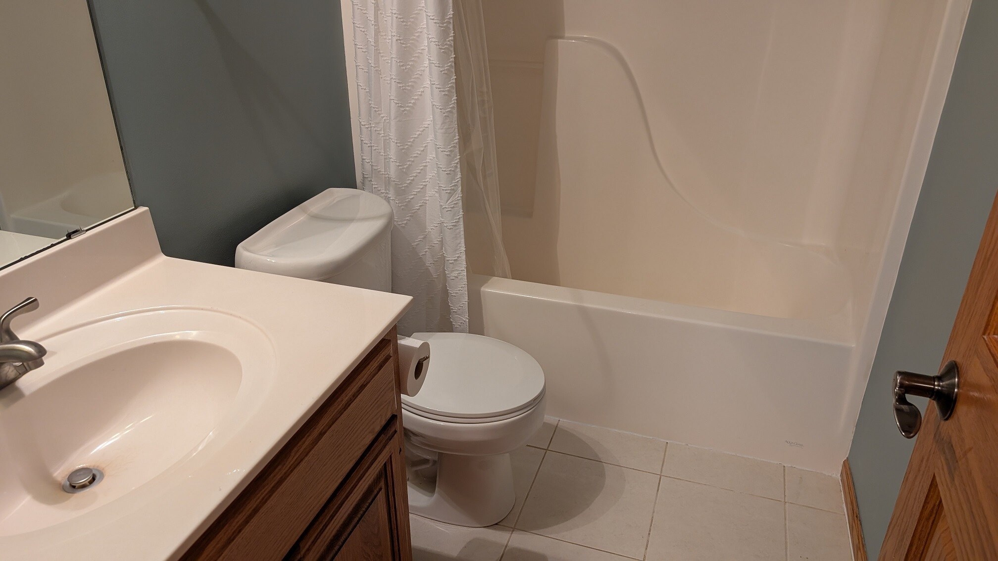 Basement bathroom - 2669 Kathleen Ln NE
