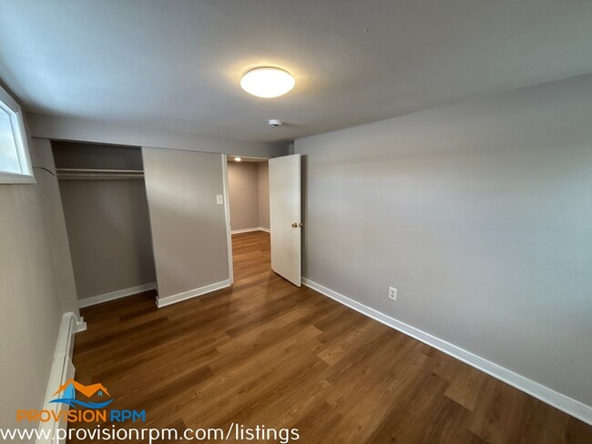 Building Photo - 1000 Linda Lee Dr