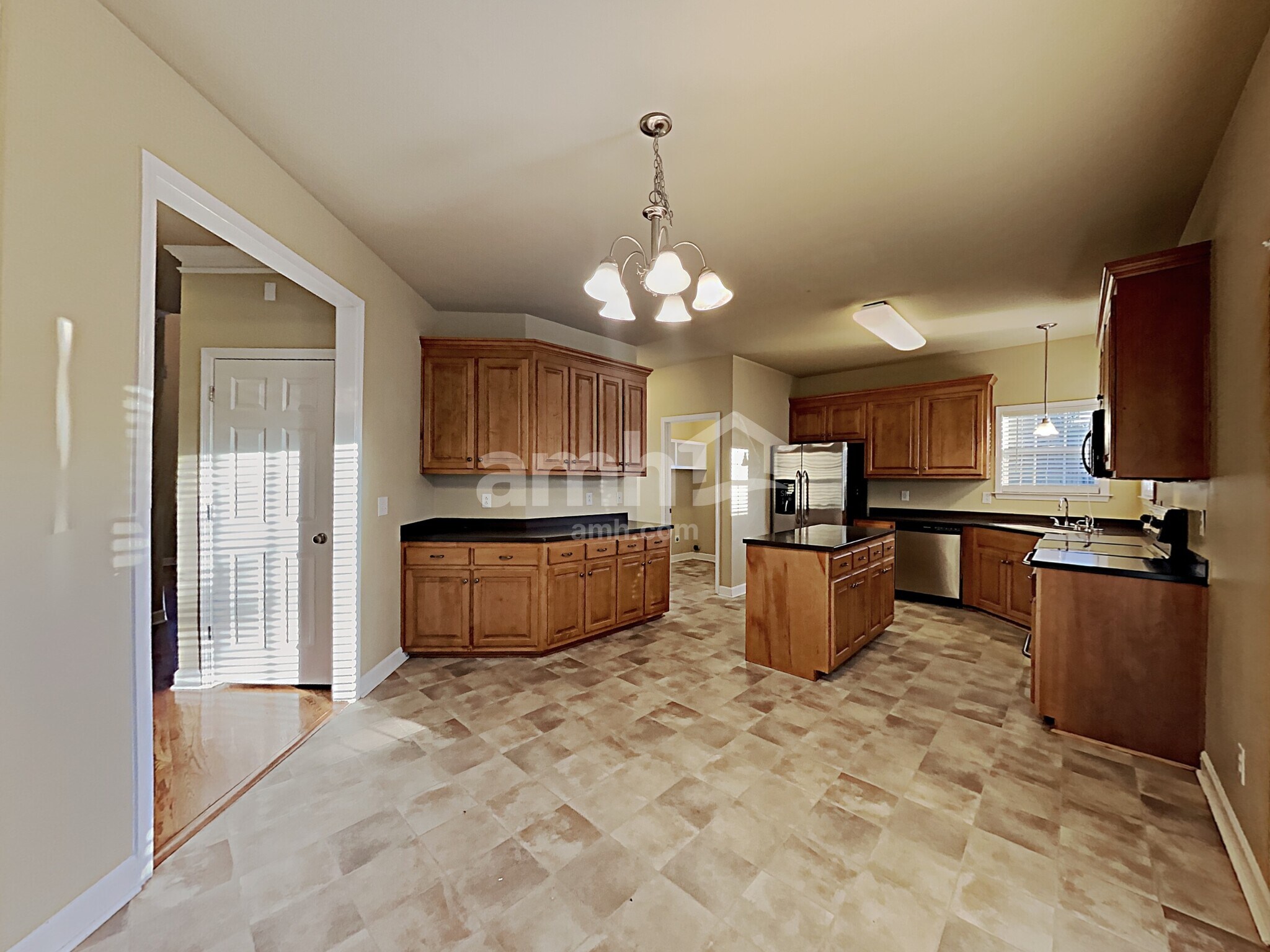 Building Photo - 2091 Lequire Ln