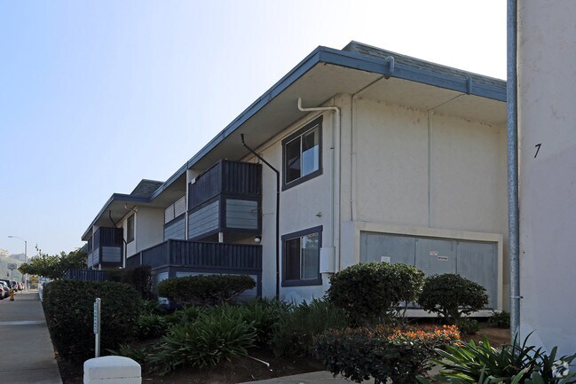 Building Photo - BROADWAY