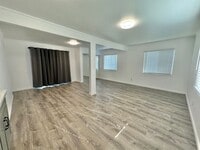 Building Photo - 785 Olena St