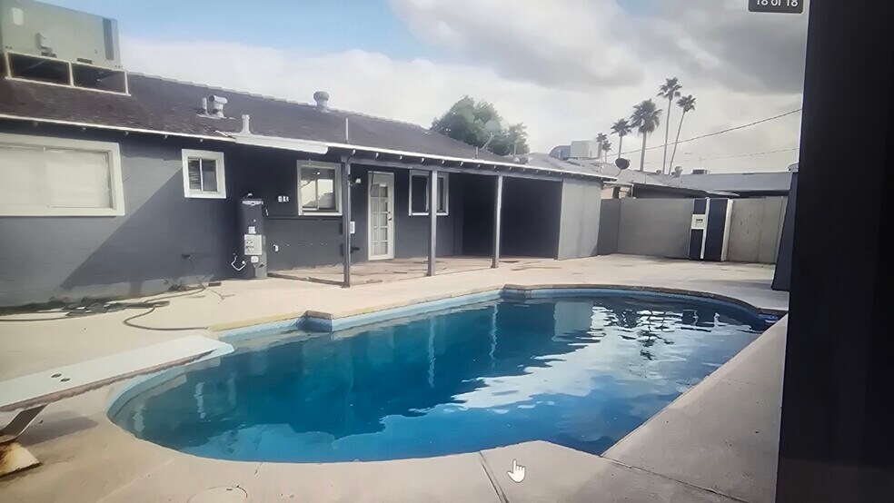 Building Photo - 506 N Hunt Dr