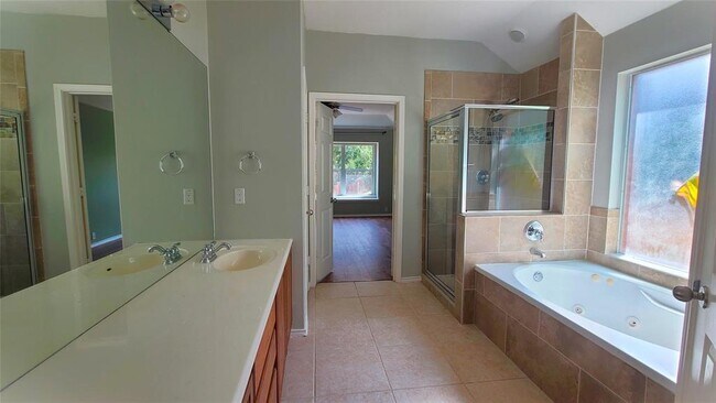 Building Photo - 10713 Sea Hero Ln