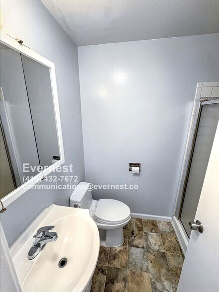 Building Photo - 2345 Paloma Ct