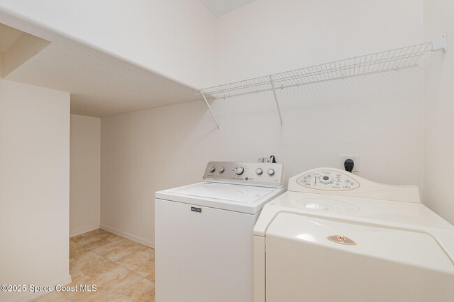 Building Photo - 387 Pentland Dr