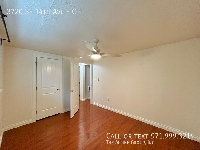 Building Photo - 3720 SE 14th Ave
