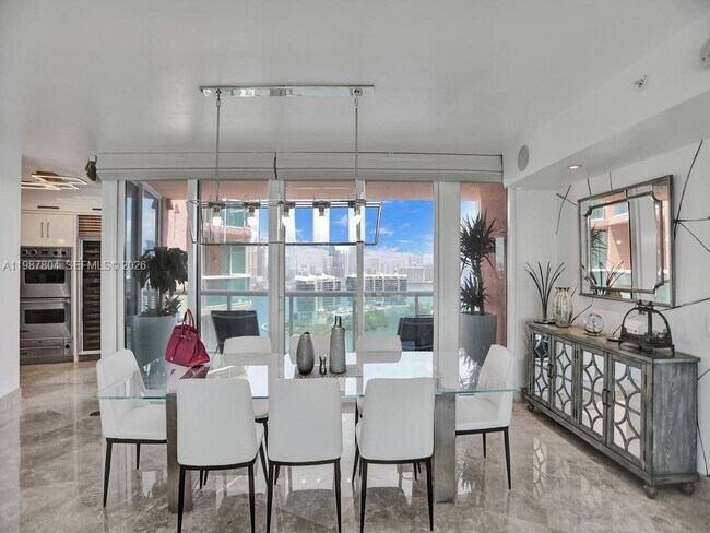 Building Photo - 3370 Hidden Bay Dr