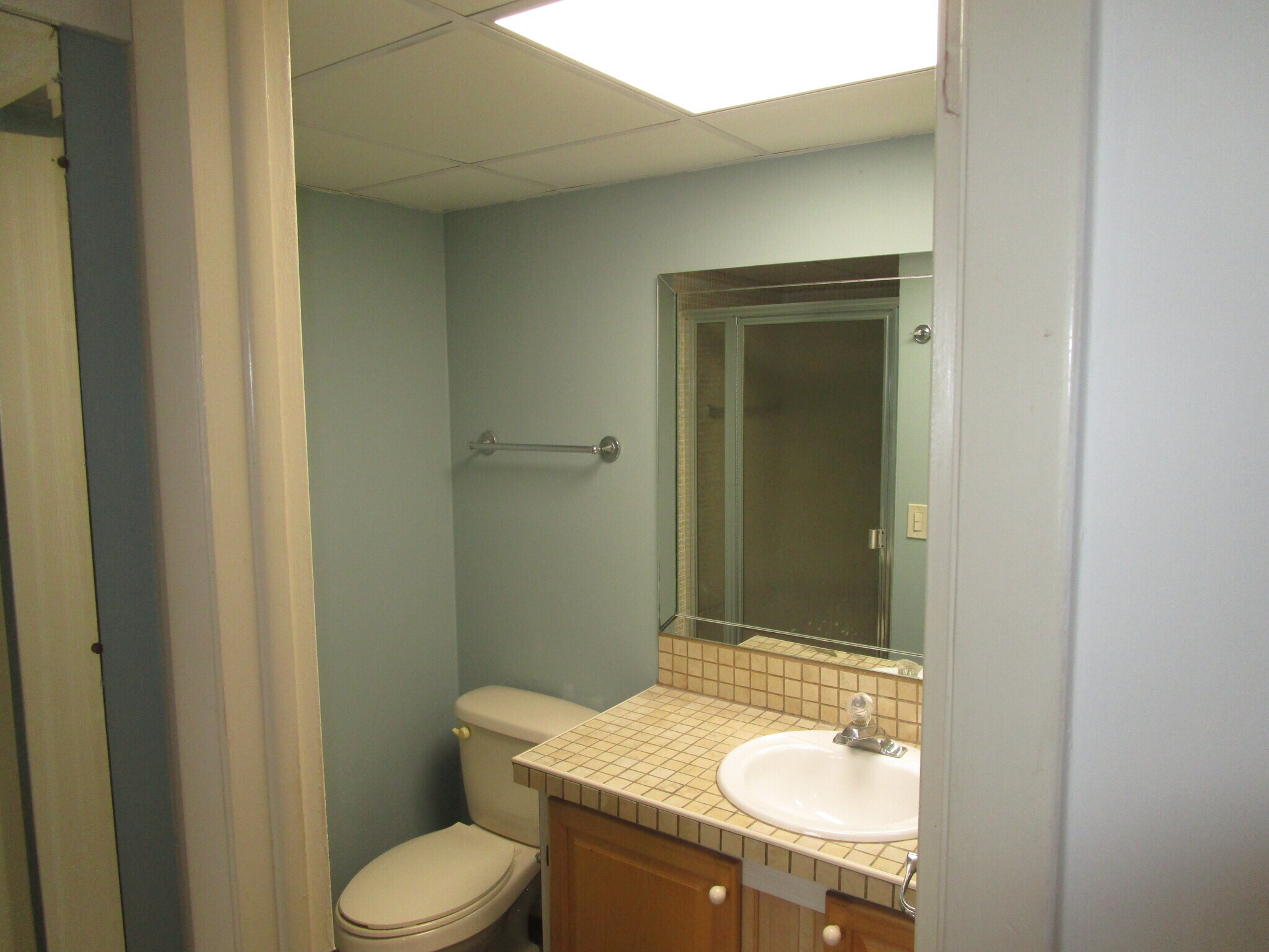 Building Photo - 517 Flanders K