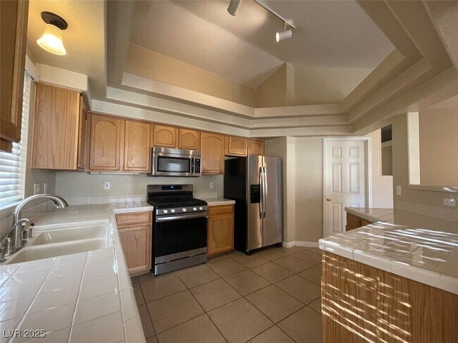 Building Photo - 5728 Owl Butte Ct