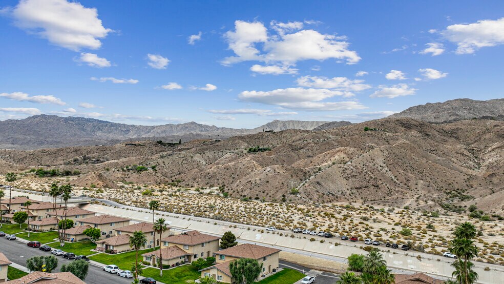 Building Photo - 72577 Edgehill Dr