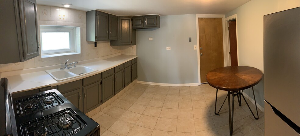 Kitchen Area - 10332 Elizabeth St