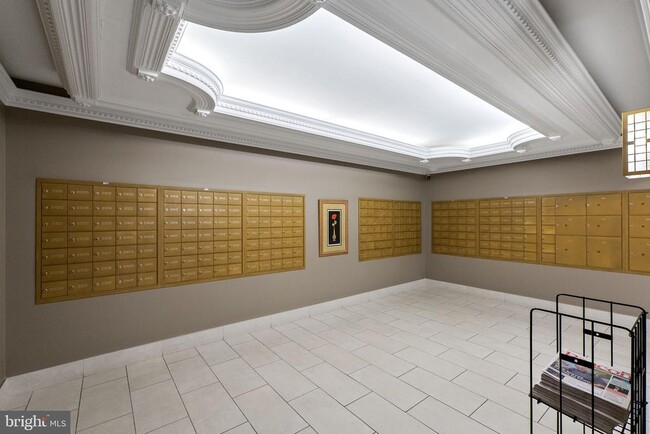 Building Photo - 4515 Willard Ave