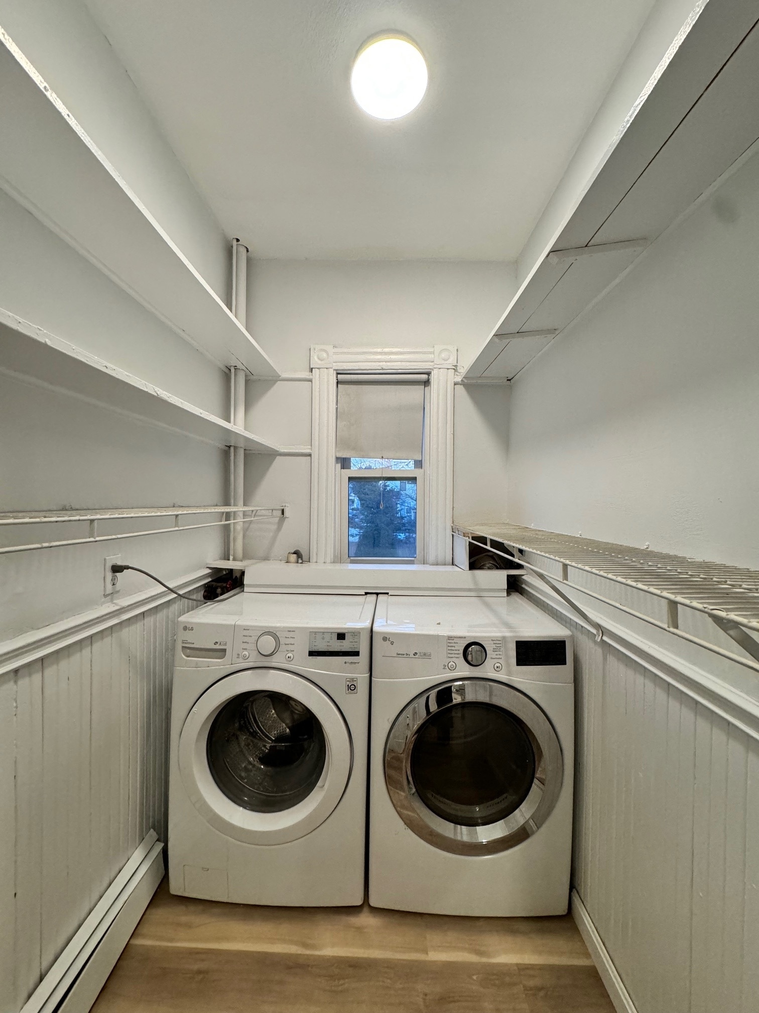 Building Photo - 136 Sharon St