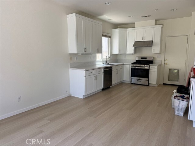 Building Photo - 6945 Regal Park Dr