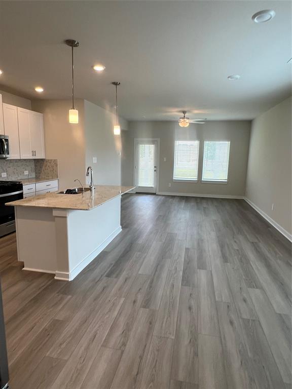 Building Photo - 1722 Cayden Oak Ln