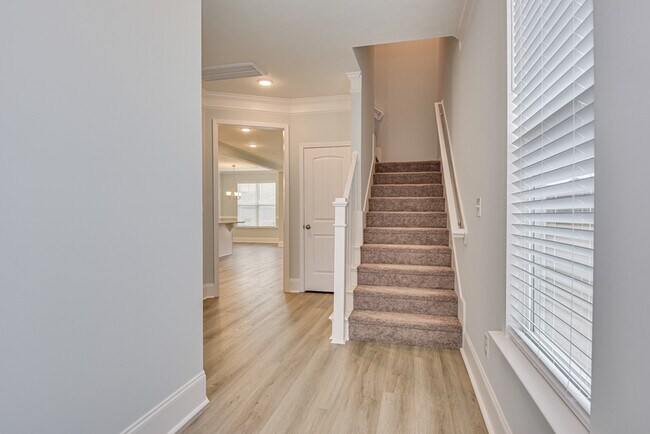 Building Photo - 926 Holbrook Dr