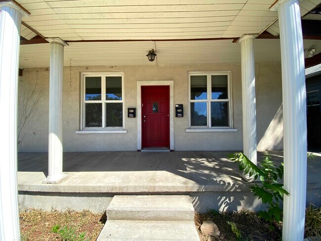 Building Photo - 773 S 400 E