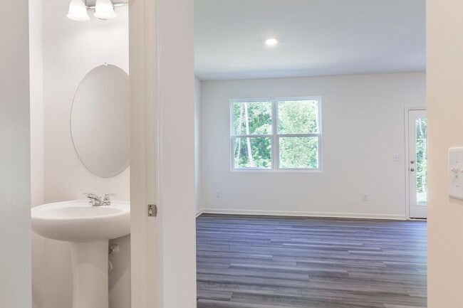 Building Photo - Newly Constructed 3/2.5 Townhome w/ Privat...