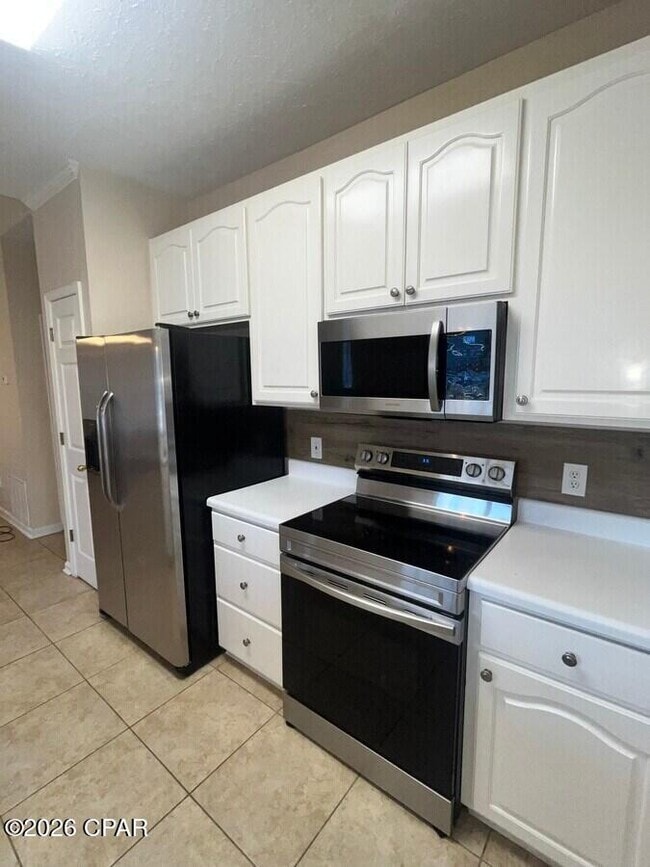 Building Photo - 6214 E Azalea Ave