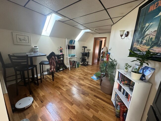 Building Photo - 2621 N Maryland Ave