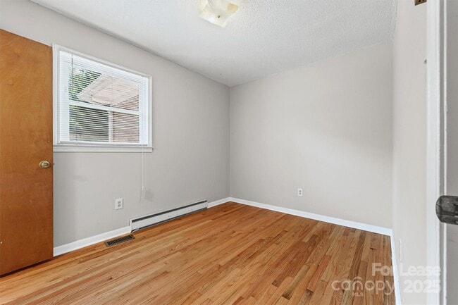 Building Photo - 1460 Legion Rd