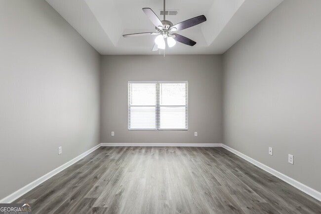 Building Photo - 3630 Lebella Ln