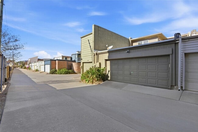 Building Photo - 7535 Olympia Dr