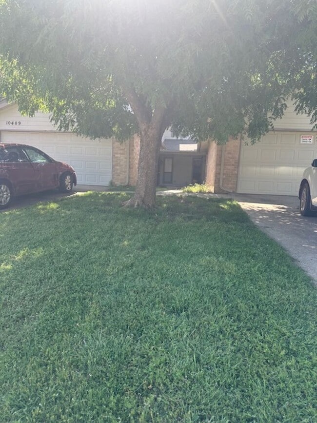 Building Photo - Duplex - Putnam City North Schools