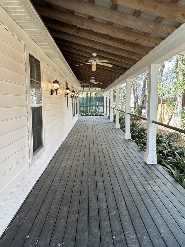 Building Photo - 2805 3rd St