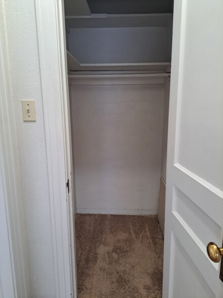 Closet - 1309 K St