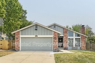 Building Photo - 7956 S Vincennes Way