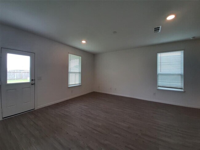 Building Photo - 23926 Escardilla Dr