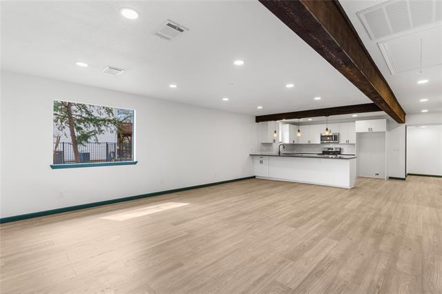 Building Photo - 321 Crescent Dr