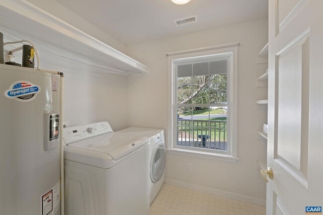 Building Photo - 1081 Wintergreen Ln