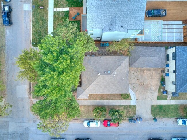 Building Photo - 1628 NW 17th St