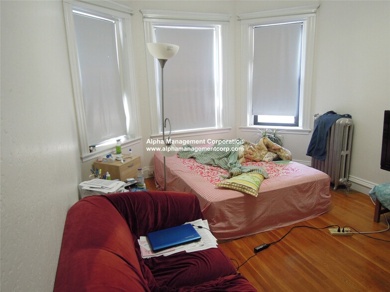 Building Photo - 17-19 Washington St. Unit 401