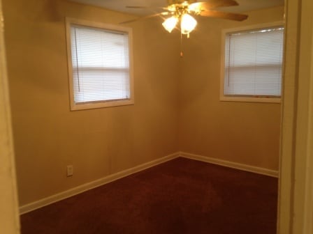 Building Photo - 5435 Amazon Ave