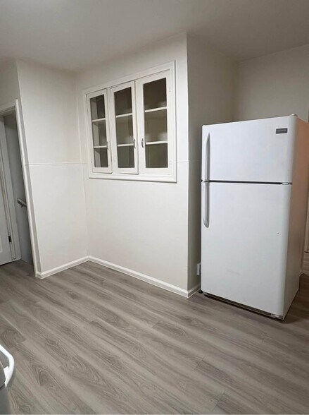 Kitchen - 327 8th St