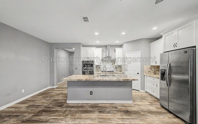 Building Photo - 19530 N 260th Dr