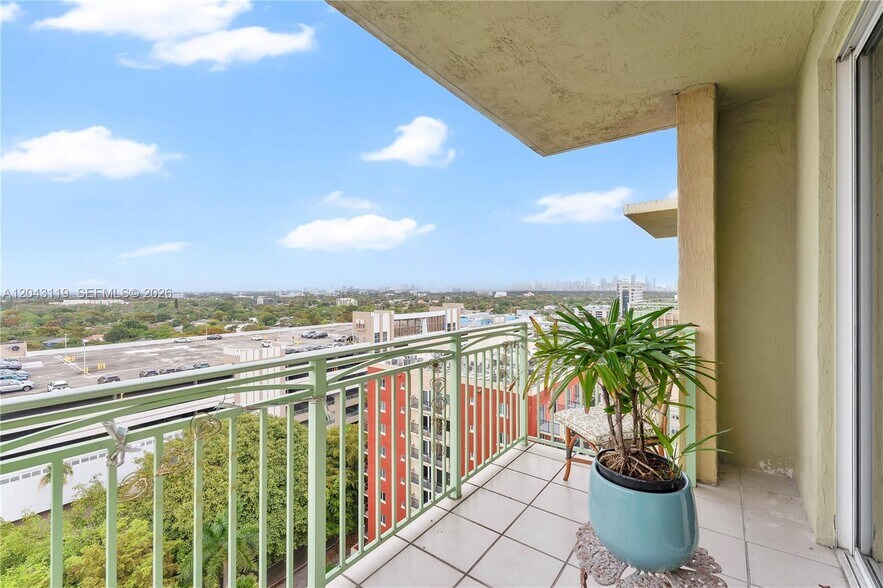 Building Photo - 3500 Coral Way