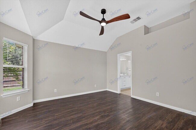 Building Photo - 739 Kilbridge Ln