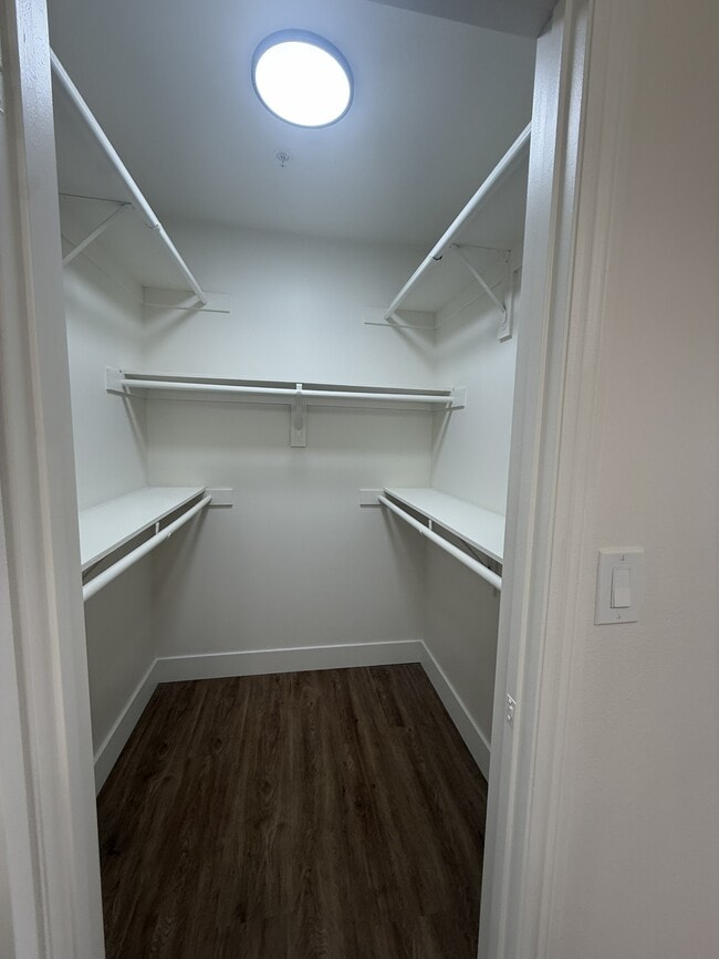Building Photo - 488 W Summerfield Cir