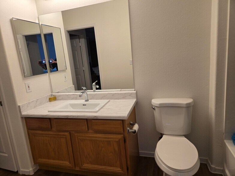 Building Photo - 7123 S Durango Dr
