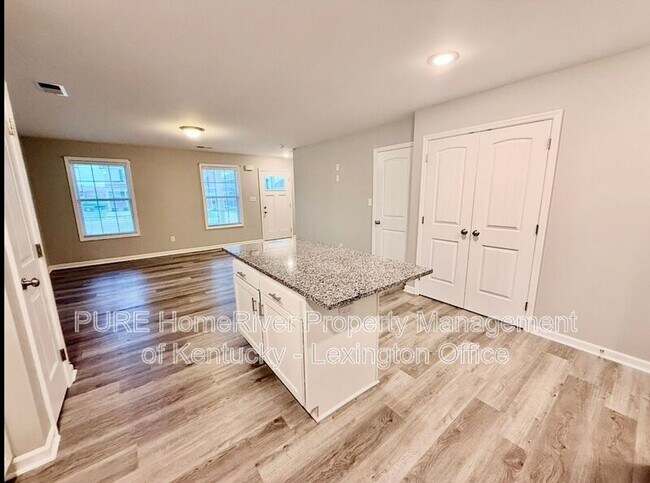 Building Photo - 2014 Dolly Dr