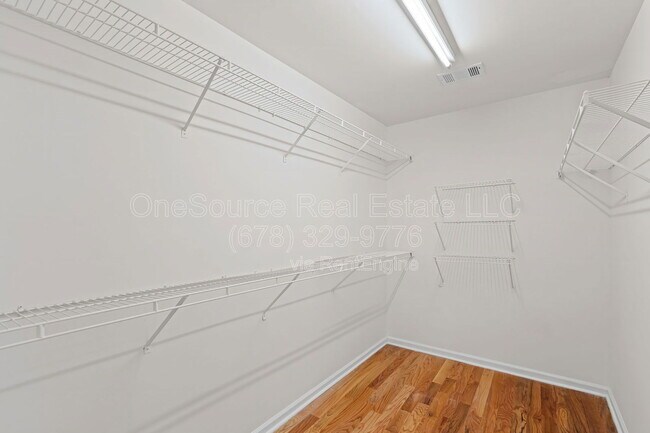 Building Photo - 7230 Cloverhurst Ct