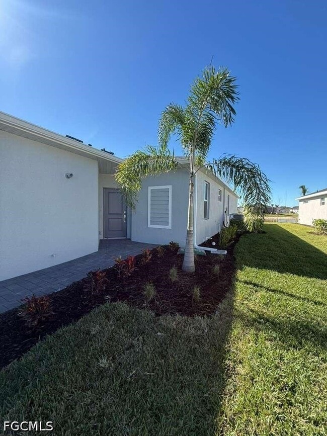 Building Photo - 14778 Martingale Pl