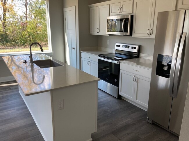Building Photo - 3 Bedroom, 2.5 Bathroom, New Construction ...