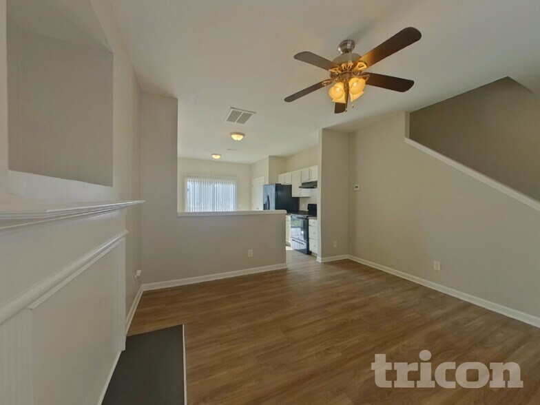 Building Photo - 1309 Peach Park Ln