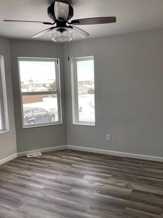 Building Photo - Newly Remodeled 3 Bedroom House in Belgrade